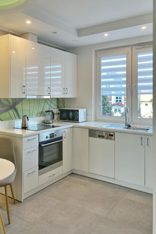 Capital Towers - Apartament Green Z Widokiem Na Rzeke Rzeszow Bagian luar foto